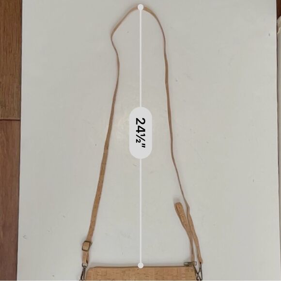 Corkadia Mio Criss-Cross Cork Clutch Eco-Friendly NWOT Diamonds - Picture 7 of 8